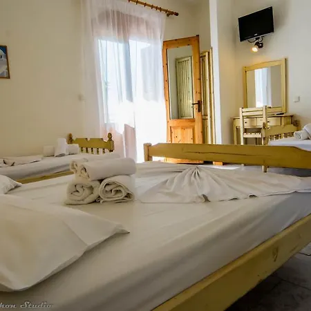George Guest house *